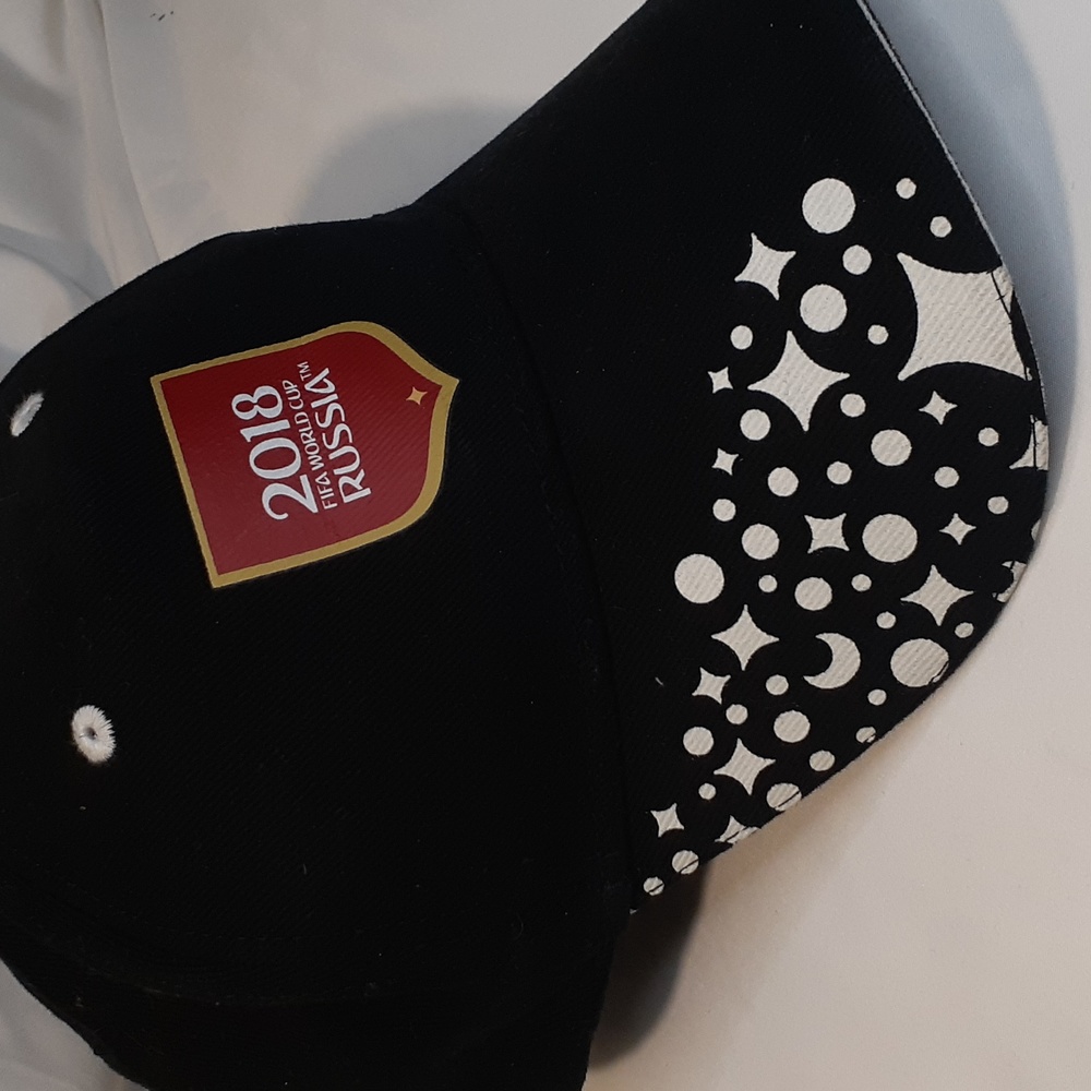 2018 FIFA World Cup Russia Cap. Black w/White. - Picture 2 of 7